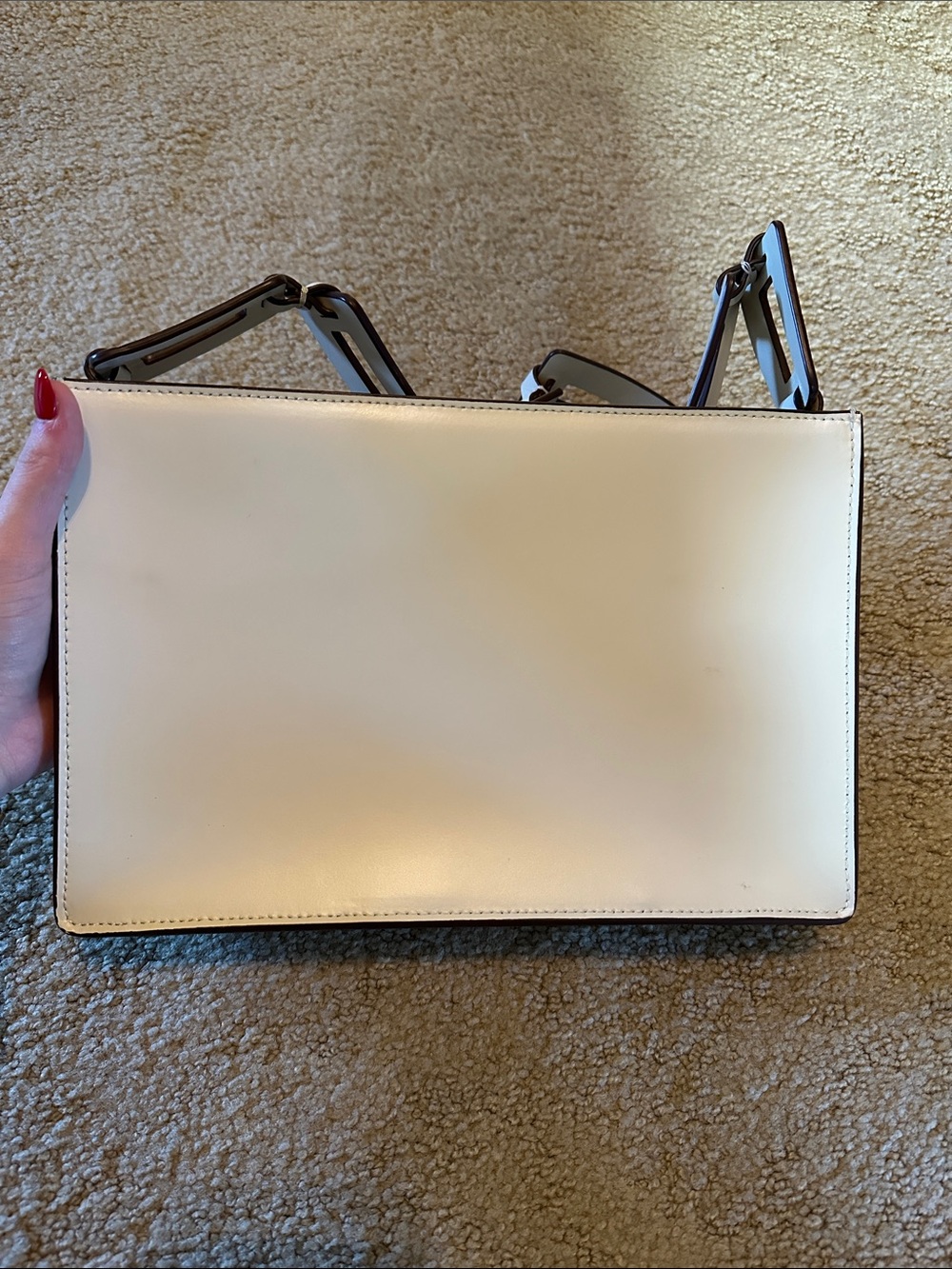 STAUD Elegant Cream Shoulder Bag with Statement Chain Strap - Picture 3 of 4
